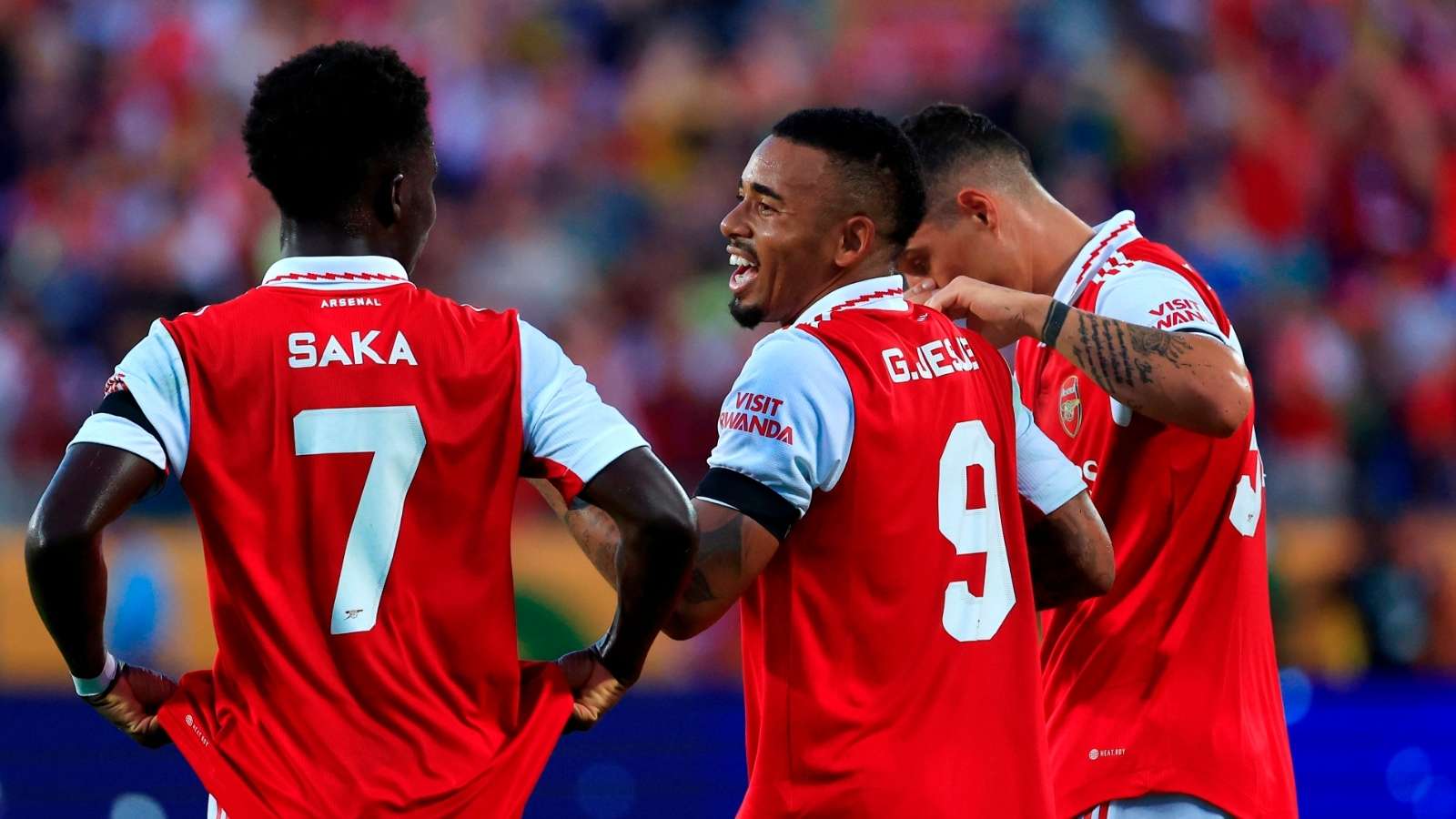 拜仁球迷对 拜仁球迷对